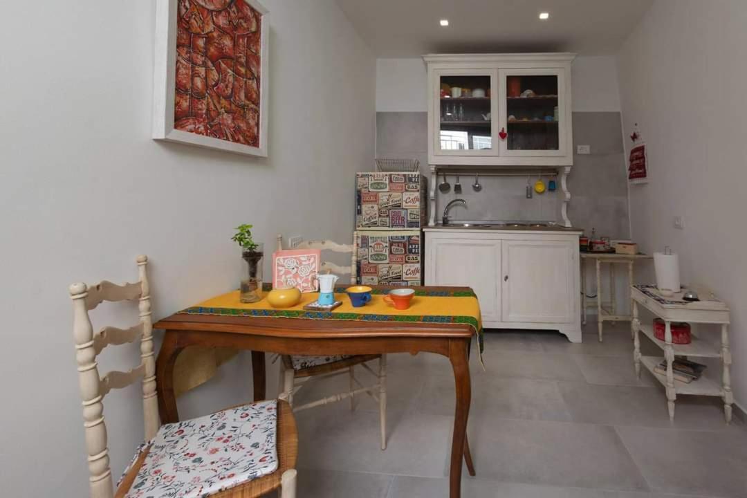 Appartamento La Petite Maison Conversano Esterno foto